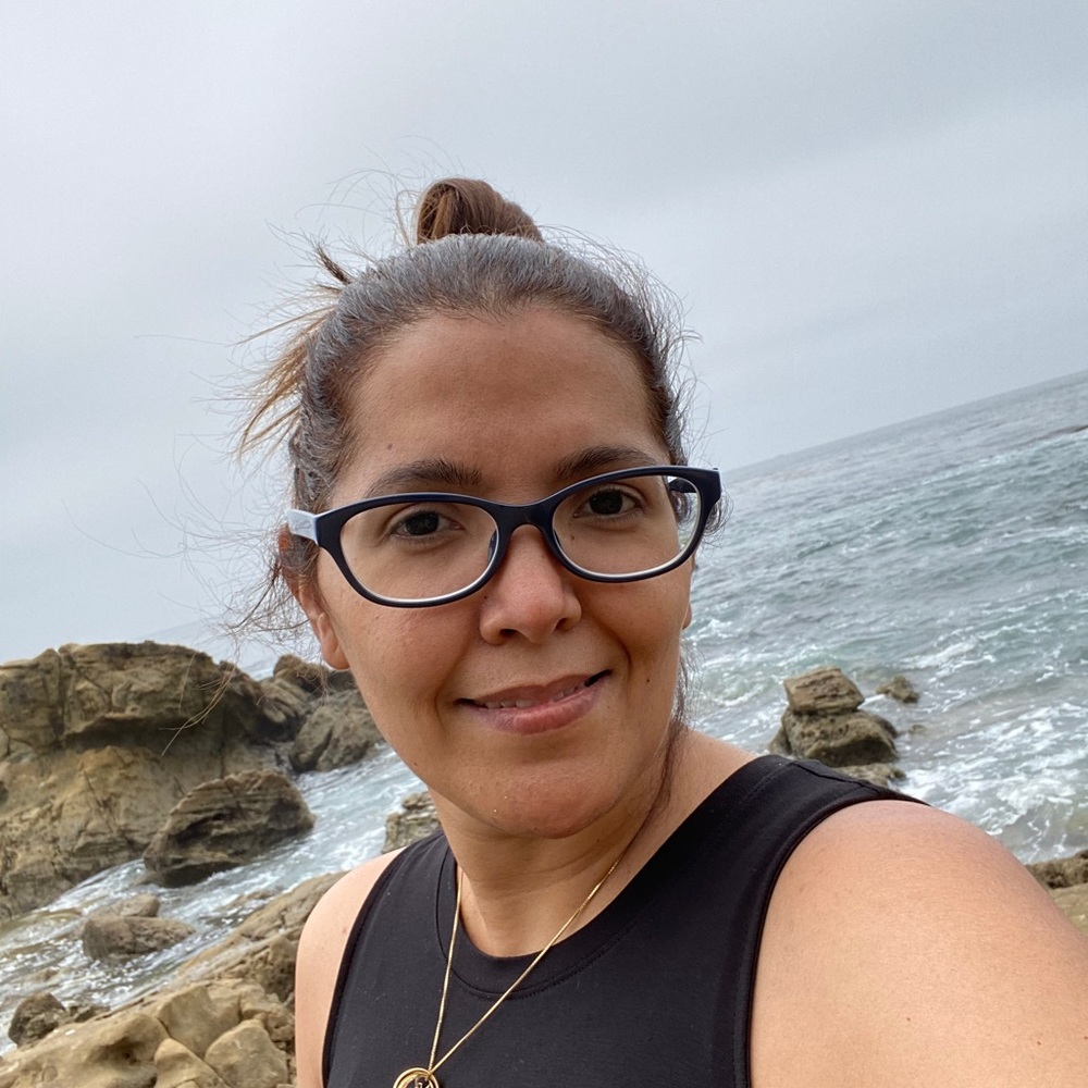 Meet your Posher, Maria isabel